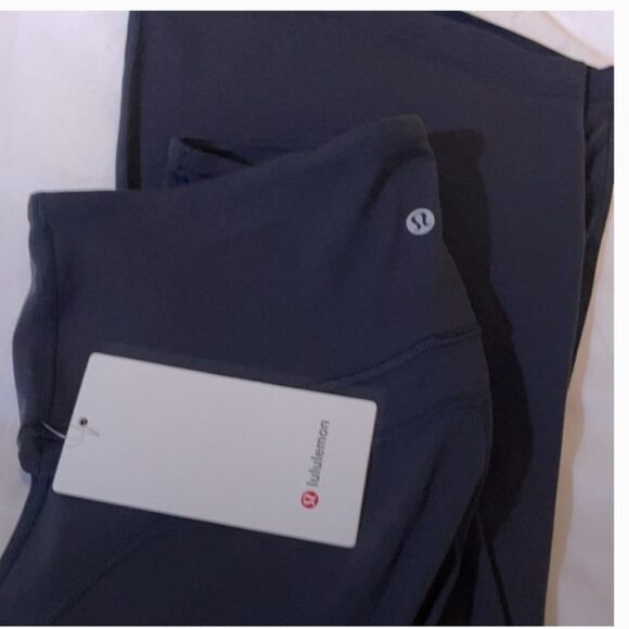 LULULEMON 2022 Groove Pant Flare Super High Rise Legging Segment Emboss Black 4 - Picture 8 of 8